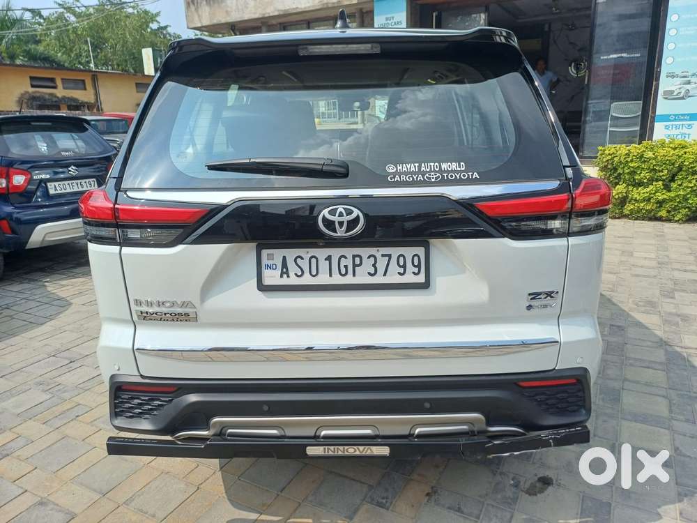 Toyota Innova Hycross 2.0 Zx (o) Hybrid 7 Str, 2026, Petrol