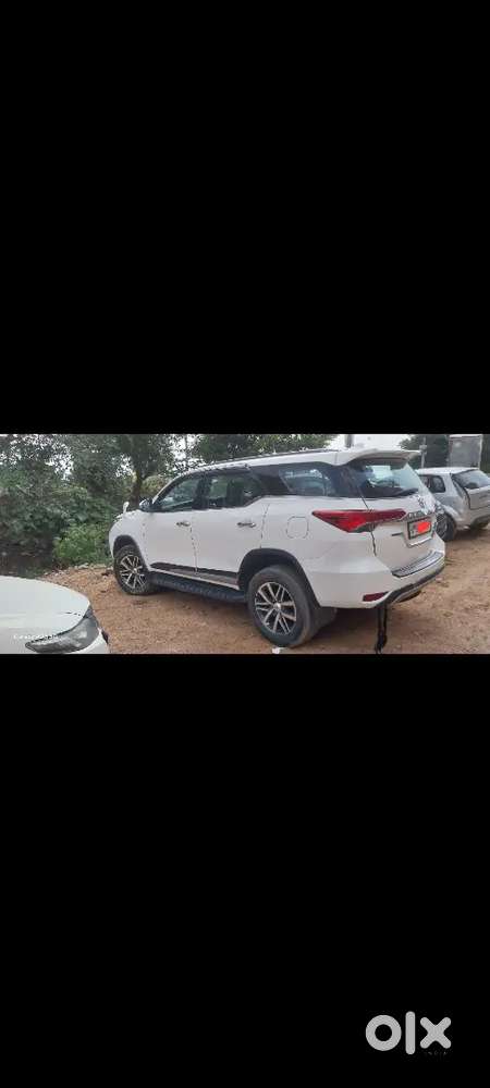 Toyota Fortuner 2017 Diesel 170000 Km Driven