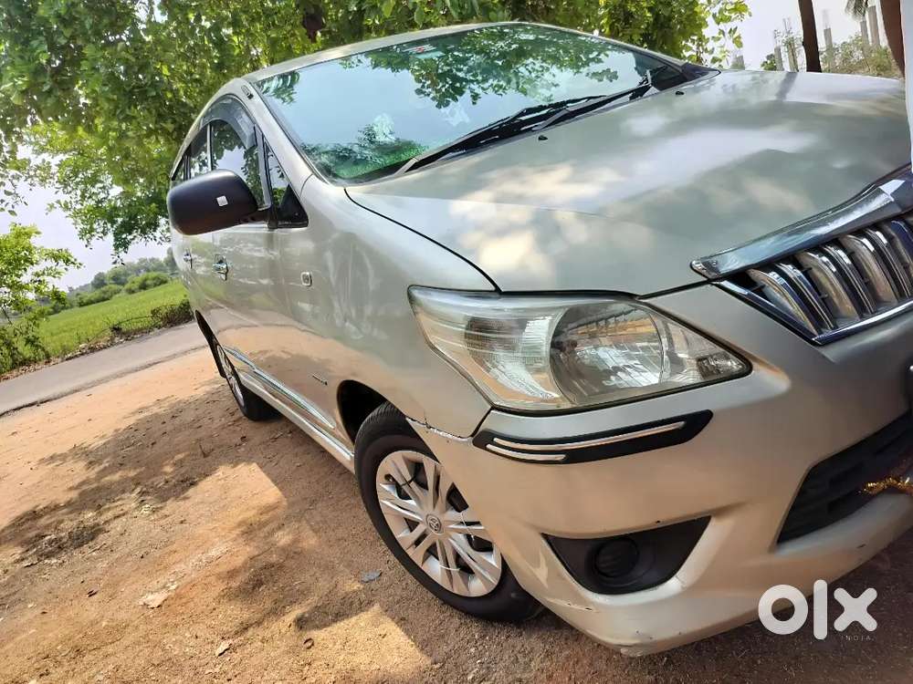 Toyota Innova 2013 Diesel 133000 Km Driven