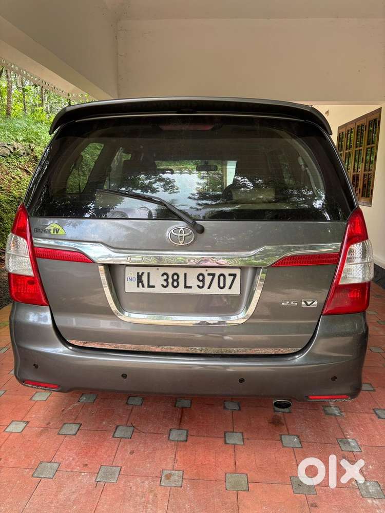 Toyota Innova Diesel 2014