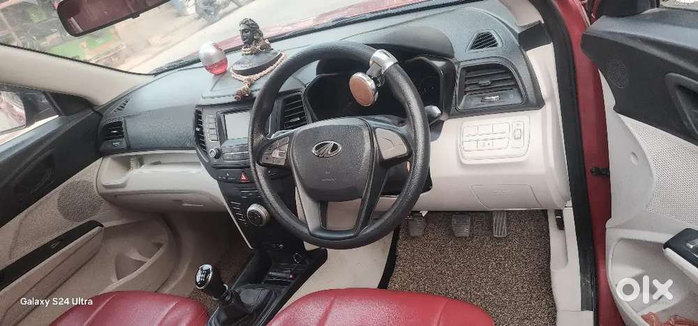 Mahindra Xuv300 2021 Petrol W6