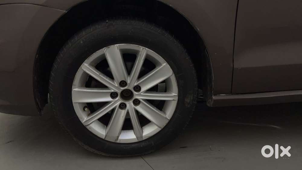 Volkswagen Vento 2010-2013 Petrol Highline, 2015, Petrol
