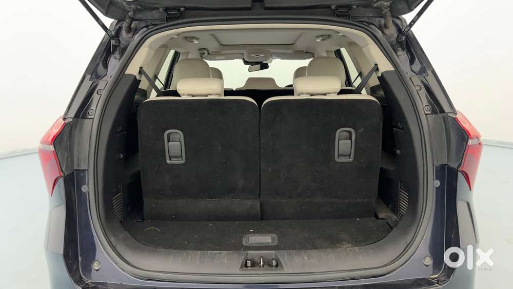 Mahindra Xuv700 2.0 Ax 7 Petrol At Luxury Pack Str, 2021, Petrol