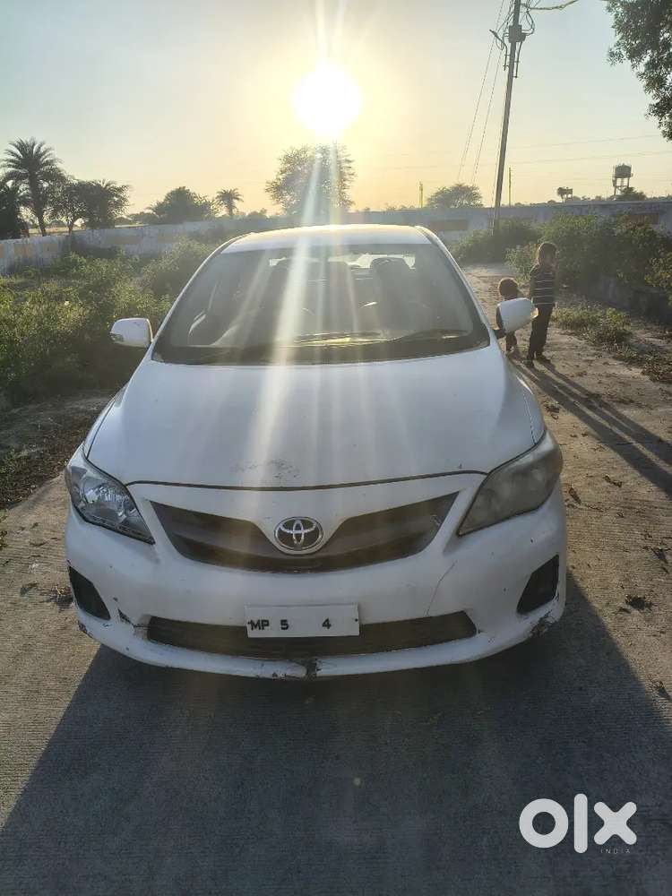 Toyota Corolla Altis 2012