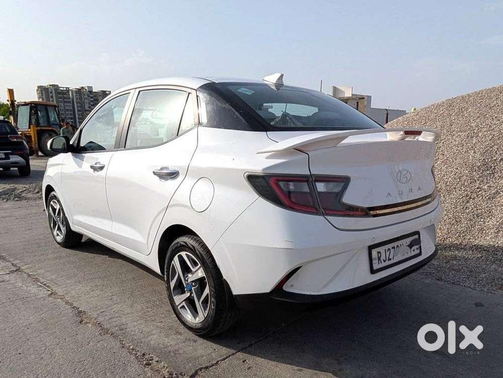 Hyundai Aura 1.2 Sx Cng, 2024, Cng & Hybrids
