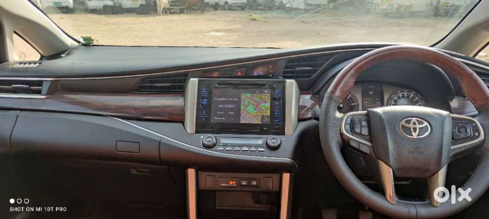 Toyota Innova Crysta 2.4 V, 2017, Diesel