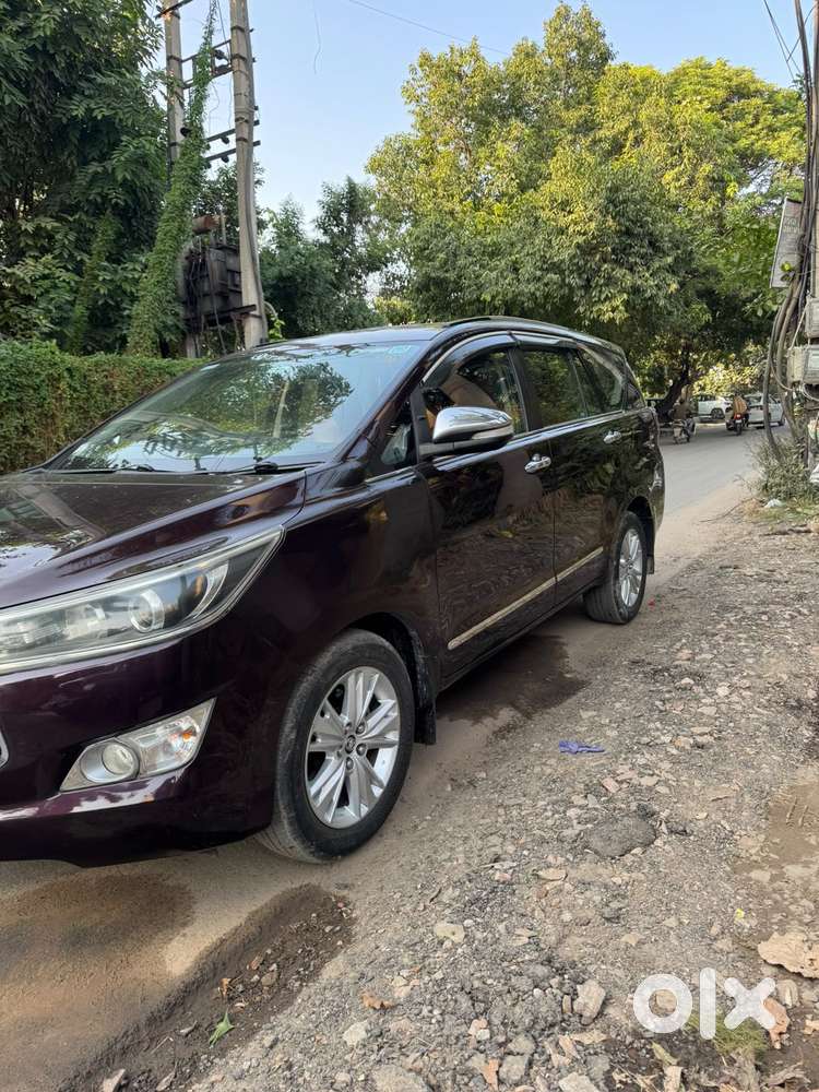 Toyota Innova Crysta 2.8 Zx At, 2017, Diesel