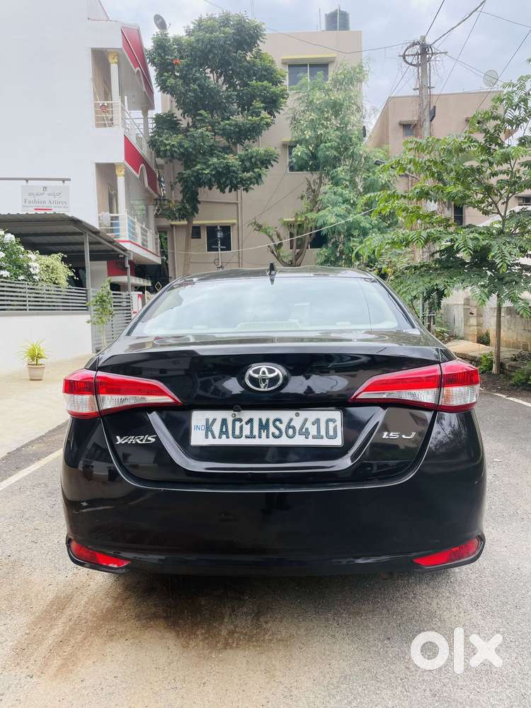 Toyota Yaris J Cvt, 2018, Petrol