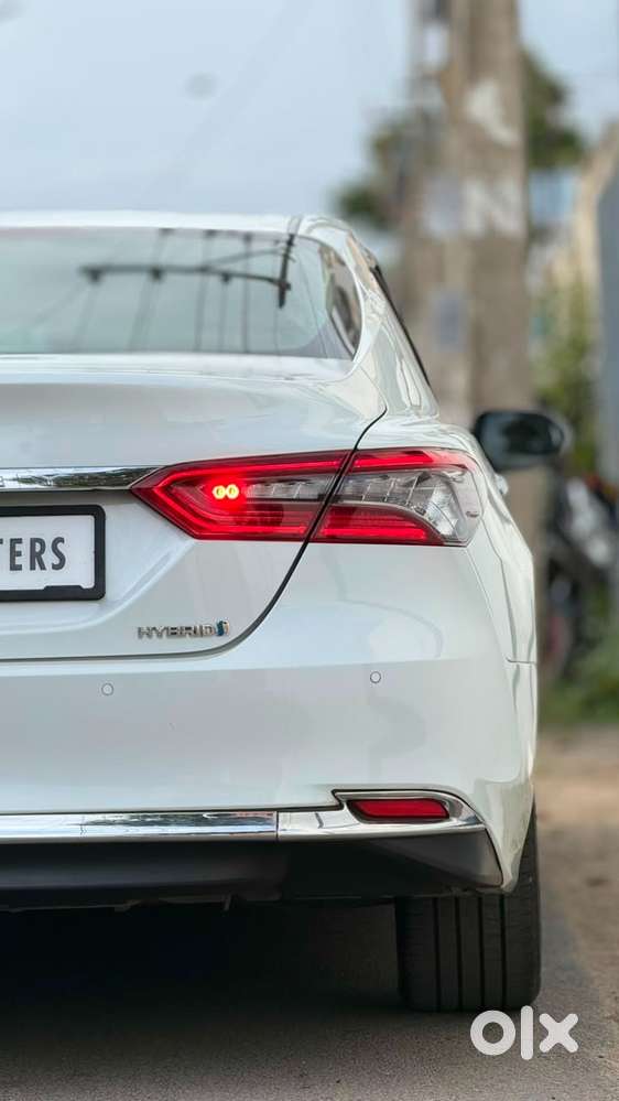 Toyota Camry Hybrid, 2022, Petrol