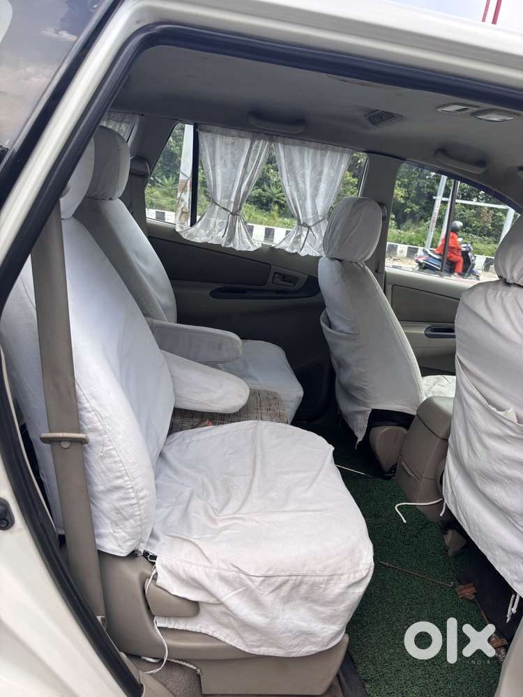 Toyota Innova 2.5 G (diesel) 7 Seater, 2011, Diesel