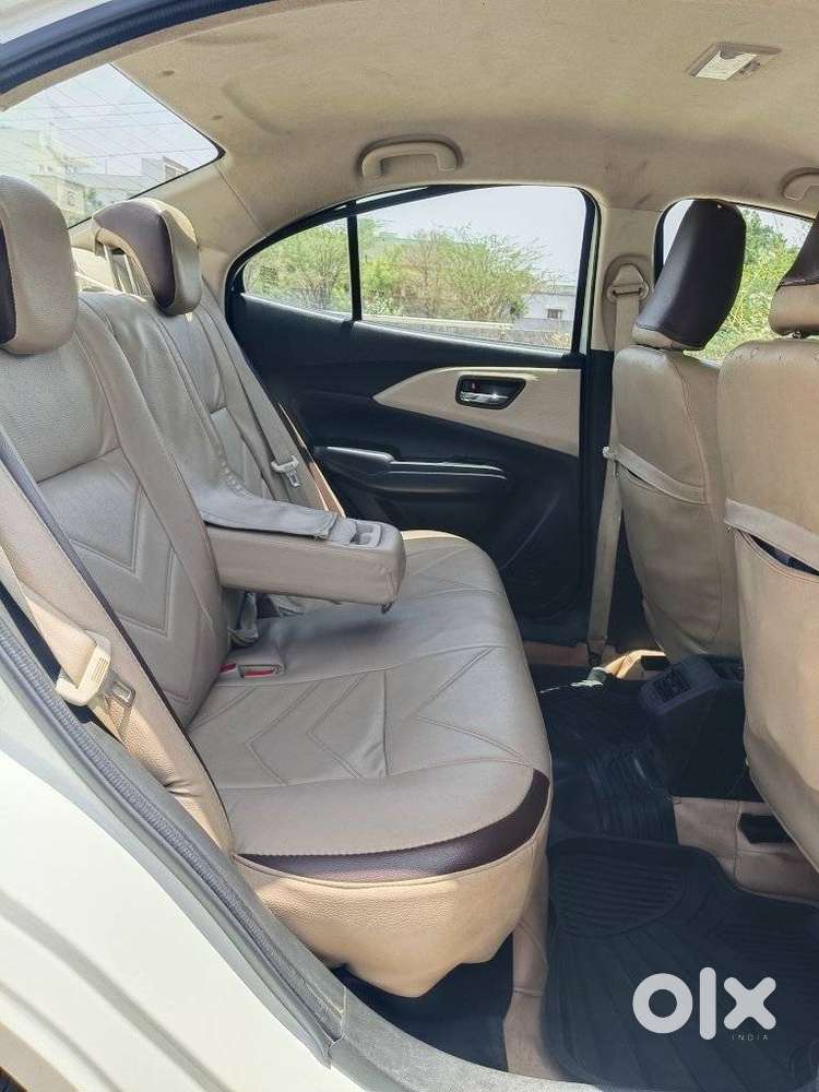 Maruti Suzuki Dzire 1.2 Vxi, 2024, Petrol