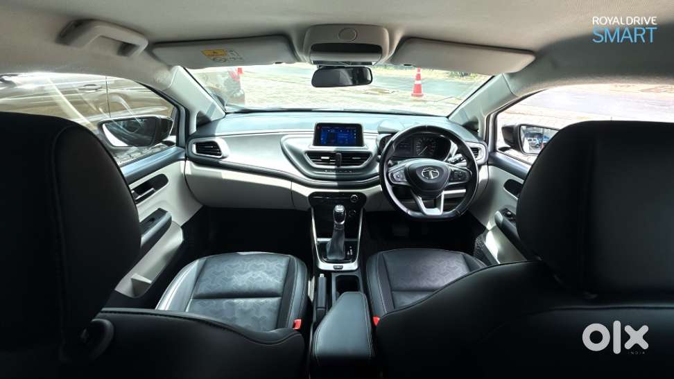 Tata Altroz, 2022, Petrol