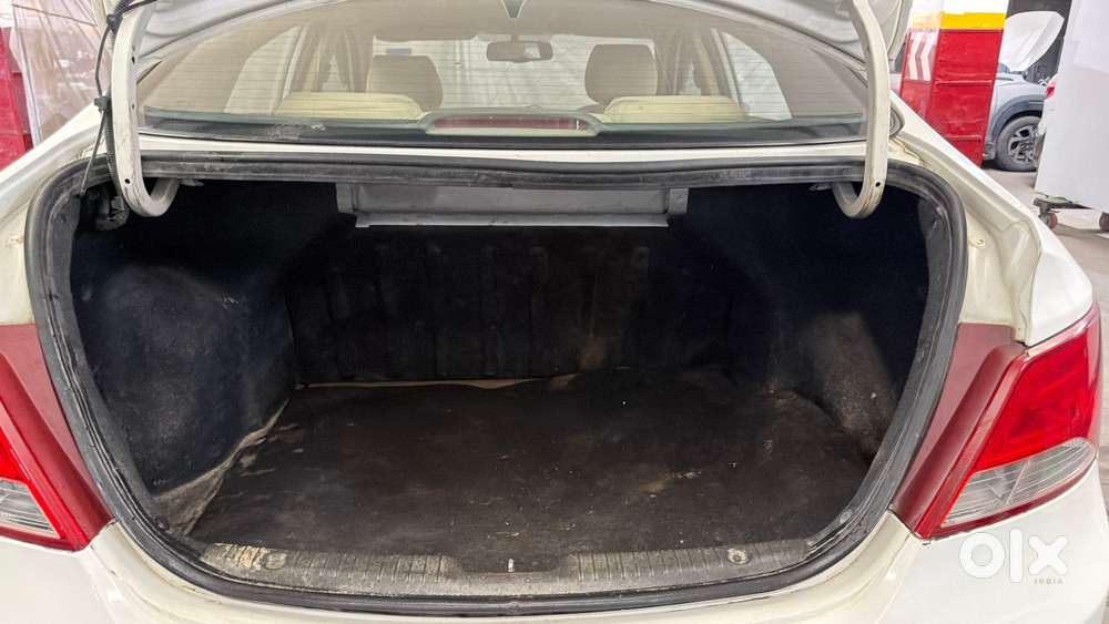 Hyundai Verna 1.6 Vtvt Sx, 2016, Petrol