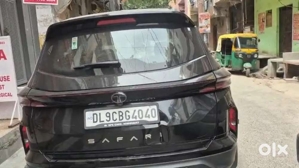Tata Safari Dark 2024