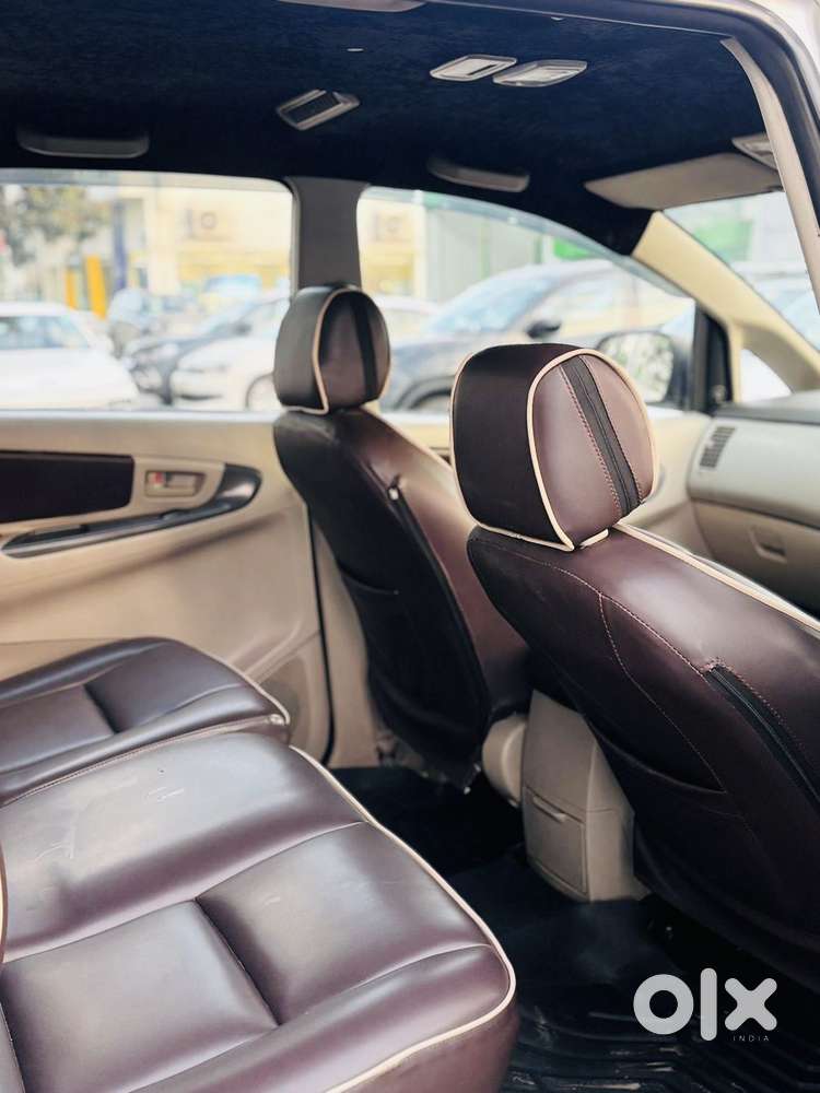 Toyota Innova 2.5 Gx 8 Seater Limited Edition, 2013, Diesel