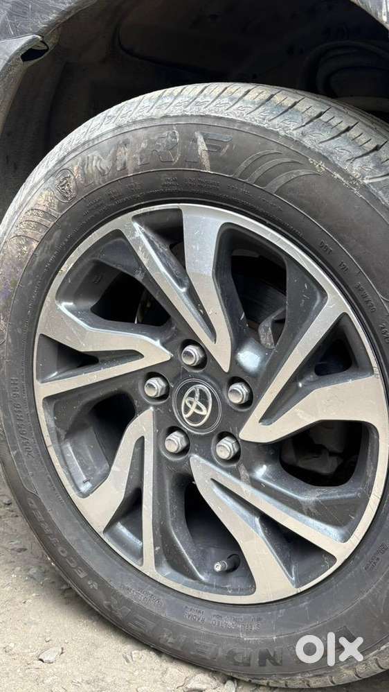 Toyota Innova 2010 Diesel Well Maintained