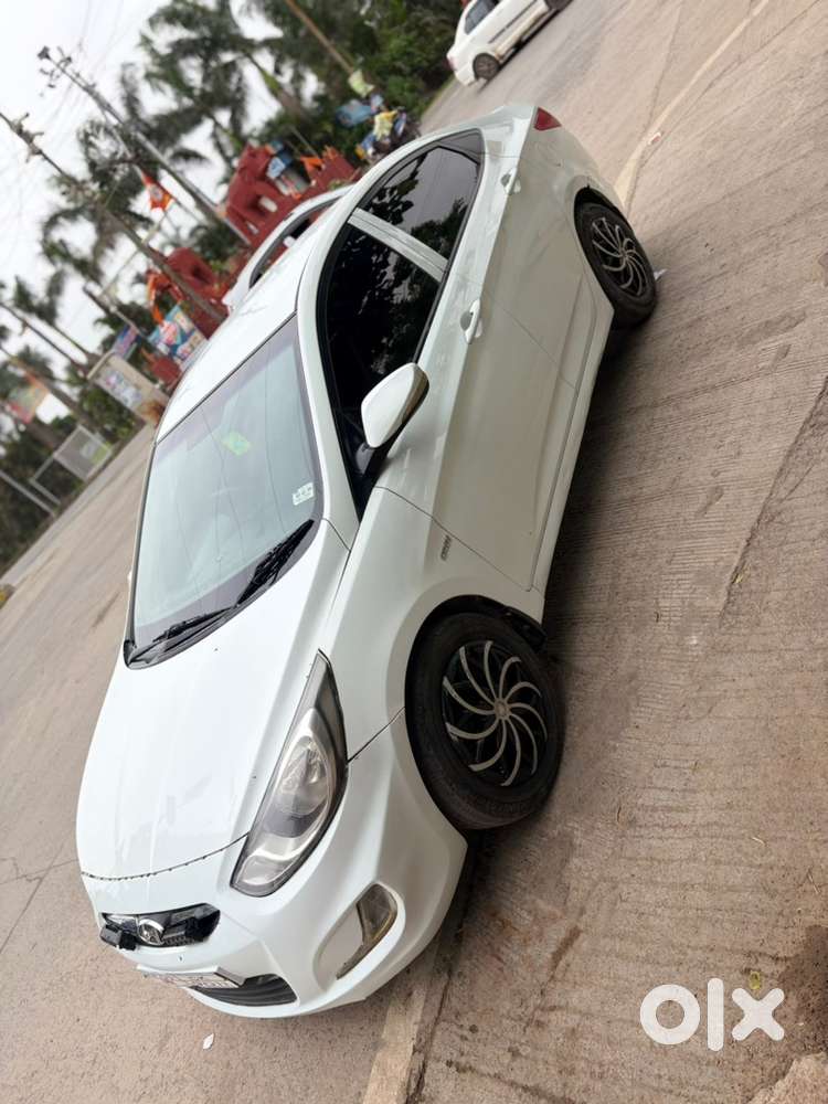 Hyundai Fluidic Verna 2012 Diesel Manual