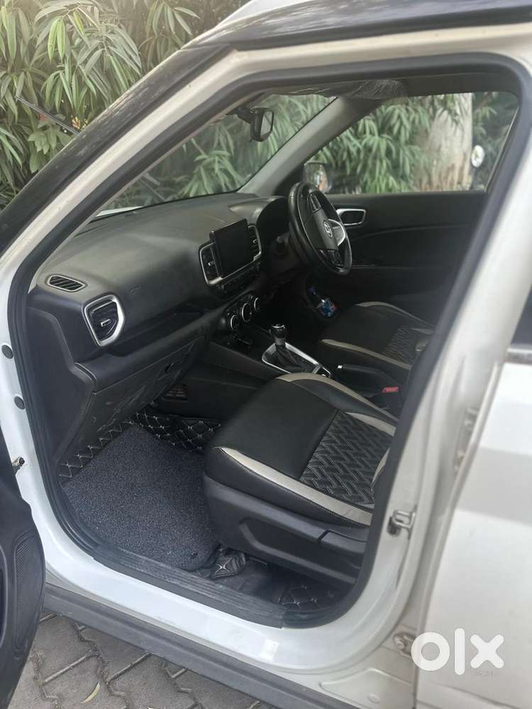 Hyundai Venue 2019 Petrol Automatic