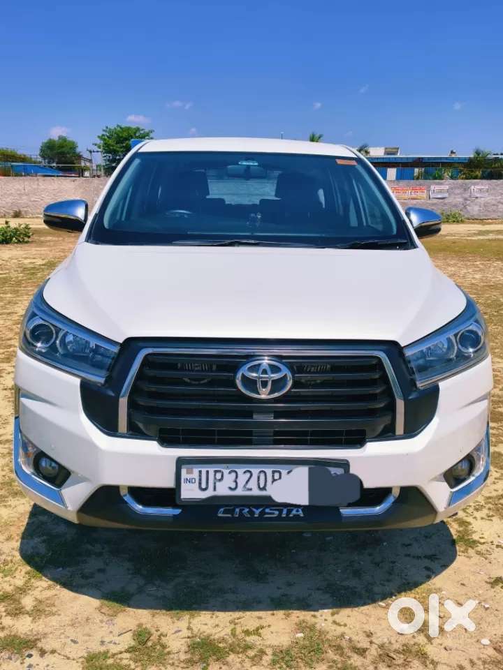 Toyota Innova Crysta [2020-ongoing] 2.4 Zx 7 Str, 2025, Diesel
