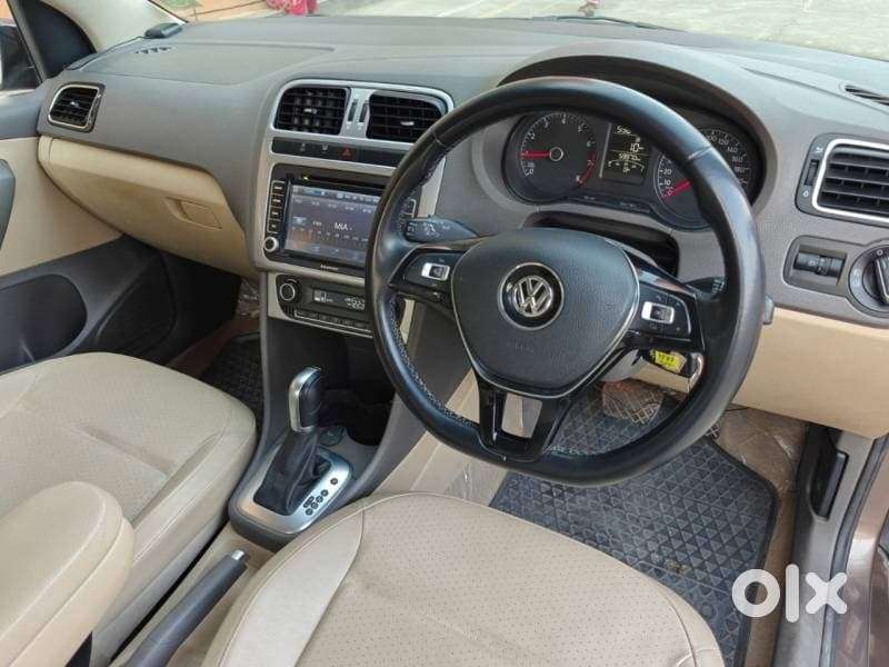 Volkswagen Vento 1.2 Tsi Highline Plus At, 2015, Petrol