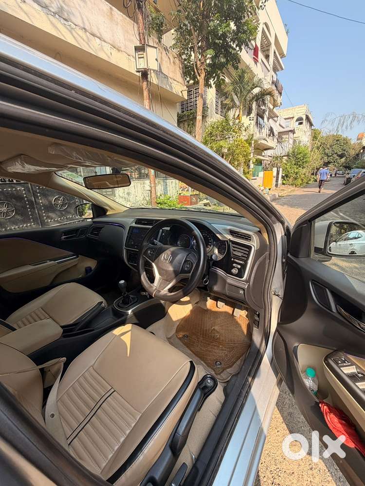 Honda City 2016 Petrol Well Maintained With 5 Years Tax Paid