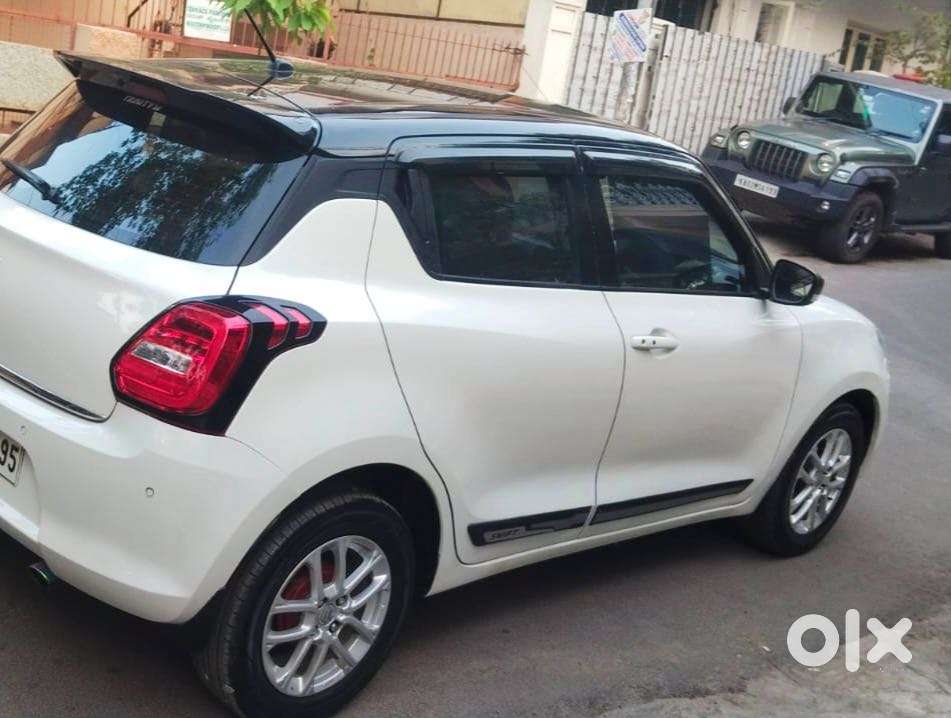 Maruti Suzuki Swift Vvt Zxi, 2021, Petrol