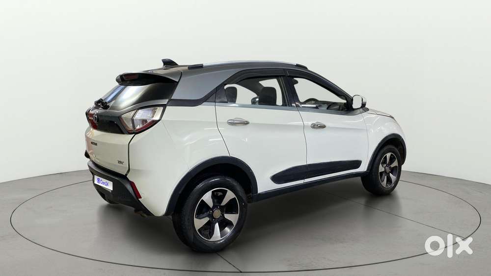 Tata Nexon 1.2 Revotron Xza Plus, 2018, Petrol
