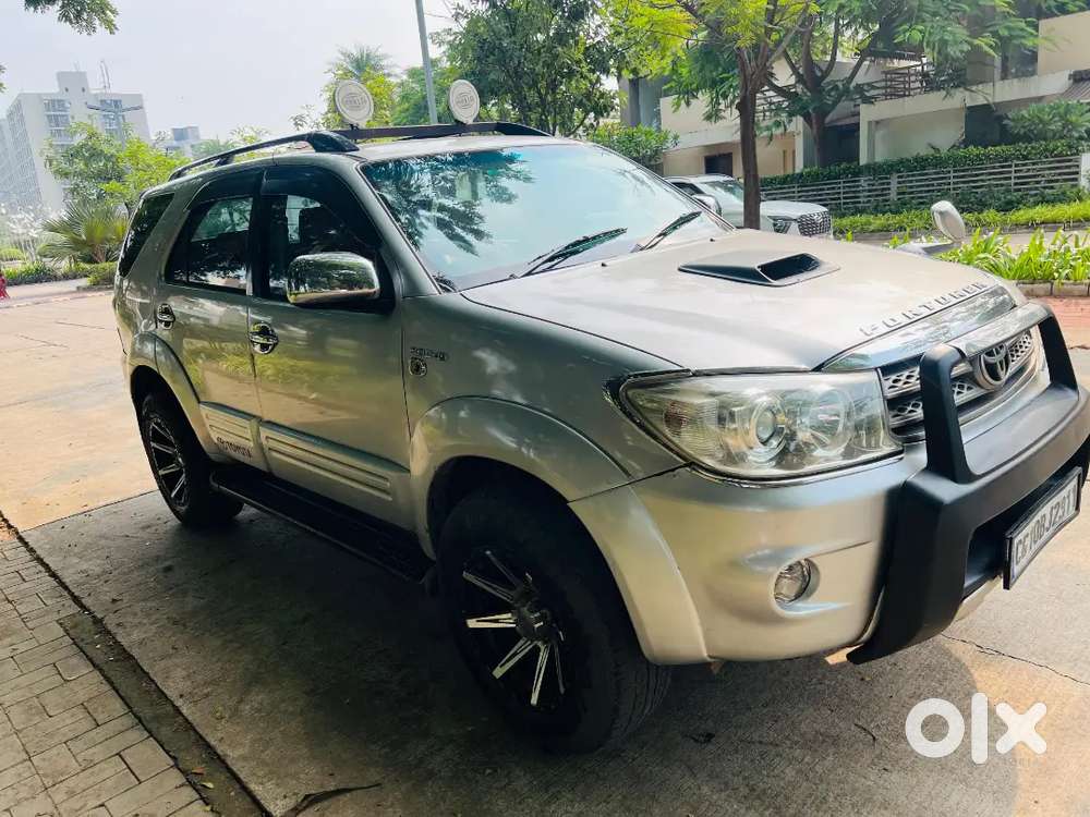 Rto 2030 Valid Fortuner 4×4 Insurance Valid Well Maintain