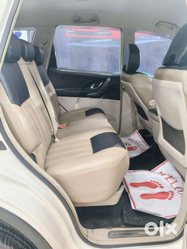 Mahindra Xuv500 W8, 2016, Diesel