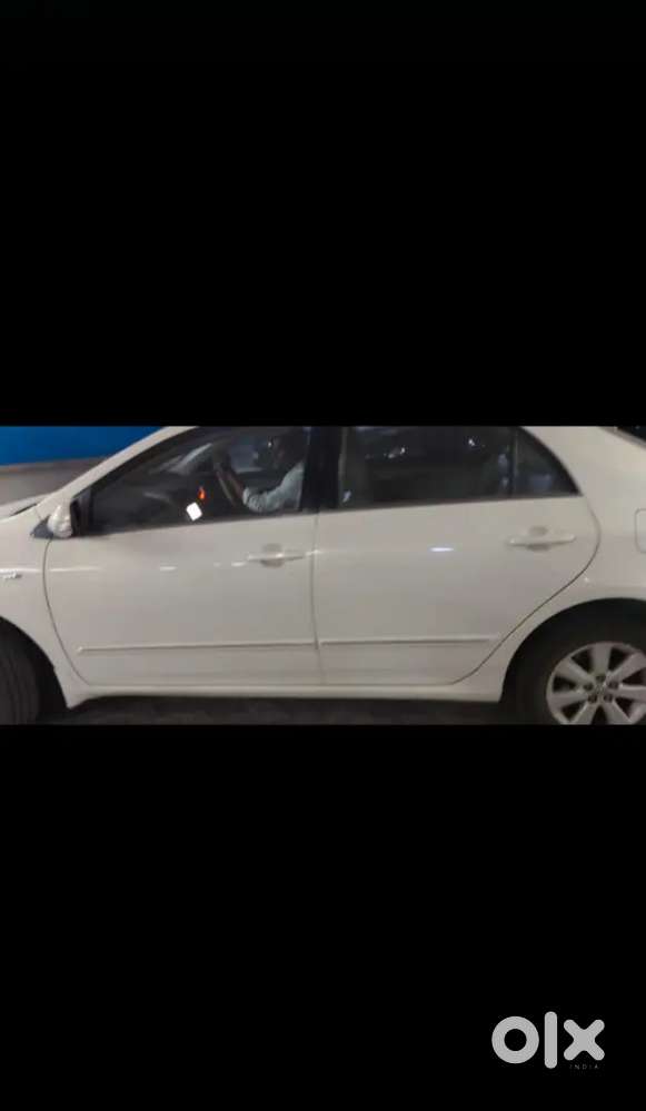 Toyota Corolla Altis 2012