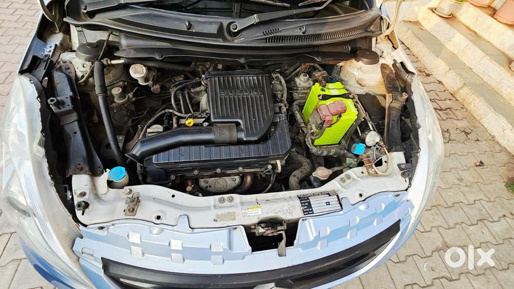 Maruti Suzuki Swift Dzire 2015-2017 1.2 Vxi, 2015, Cng & Hybrids