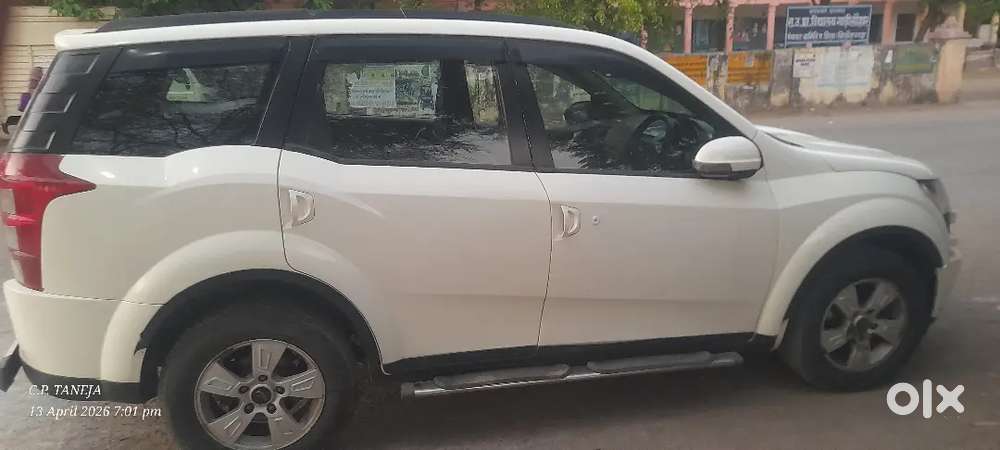 Mahindra Xuv500 2015