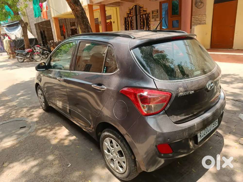 Hyundai Grand I10 2014 Diesel 125000 Km Driven