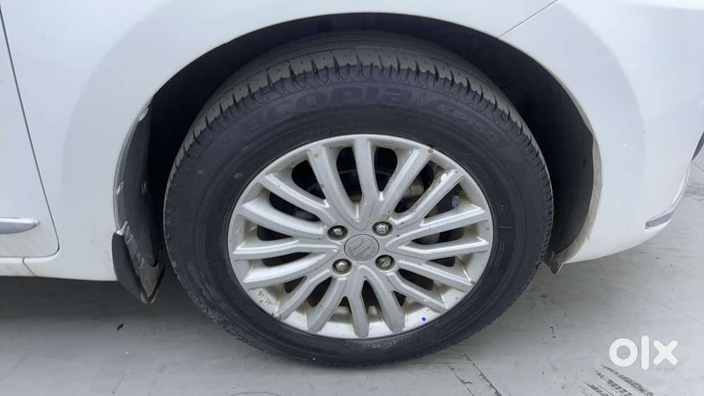 Maruti Suzuki Dzire 1.2 Zxi Amt, 2019, Petrol