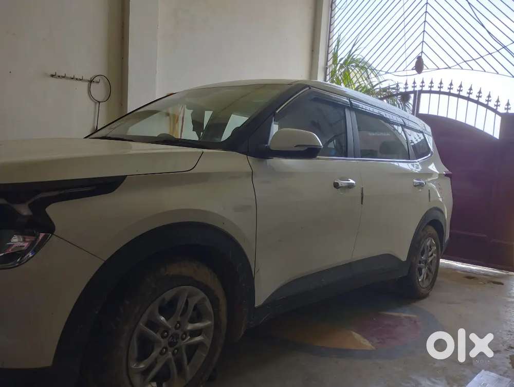 Kia Carens 1.4 Luxury 2025 Manual