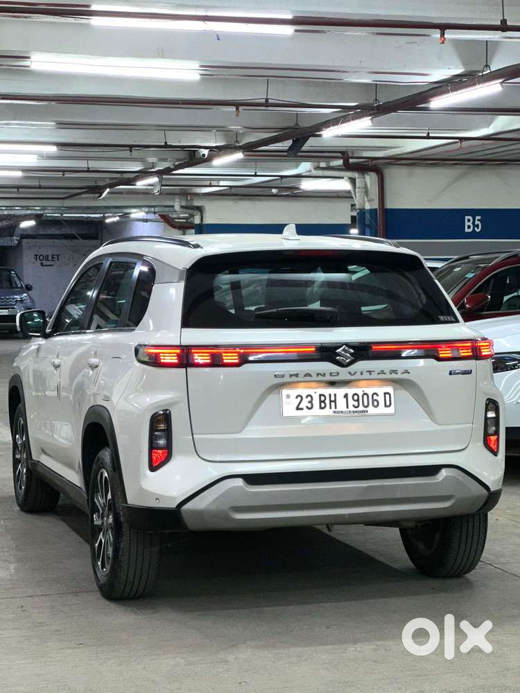 Maruti Suzuki Grand Vitara Smart Hybrid Alpha, 2023, Petrol