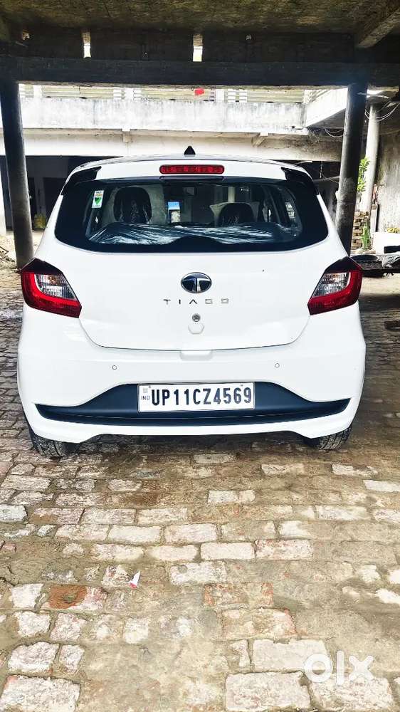 Tata Tiago Xm Petrol 2025