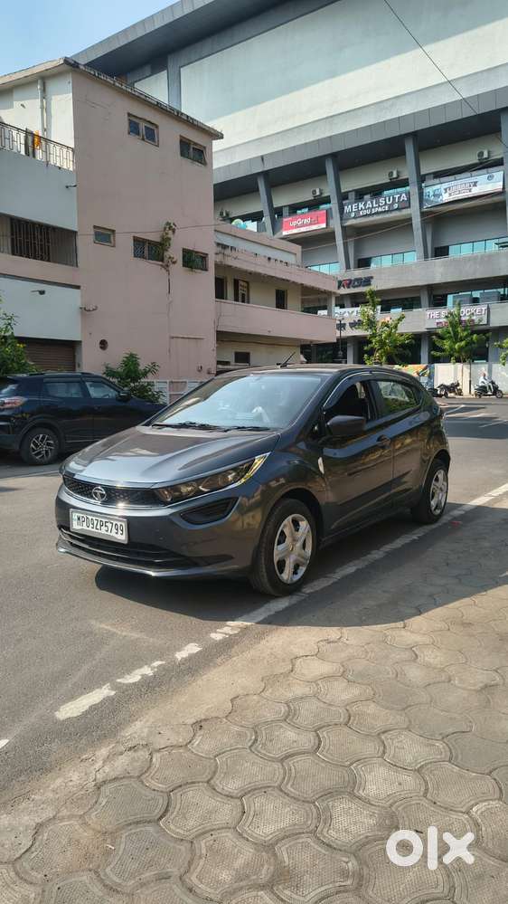 Tata Altroz Xz, 2023, Petrol