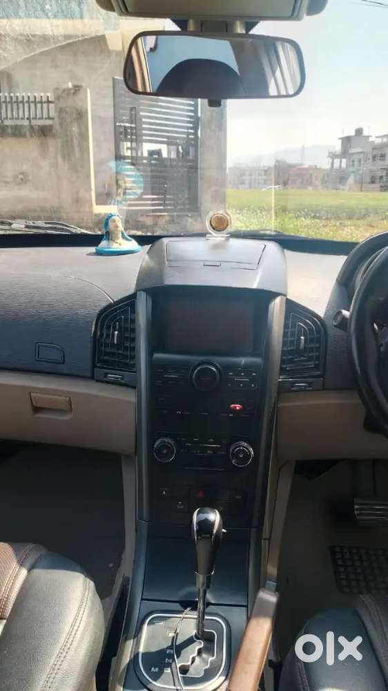 Mahindra Xuv500 2017 Diesel 95000 Km Driven