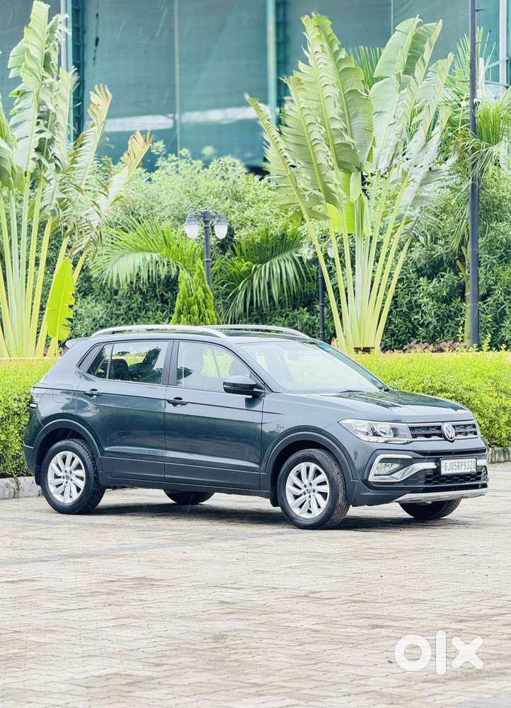 Volkswagen Taigun 1.0 Tsi Highline At, 2022, Petrol