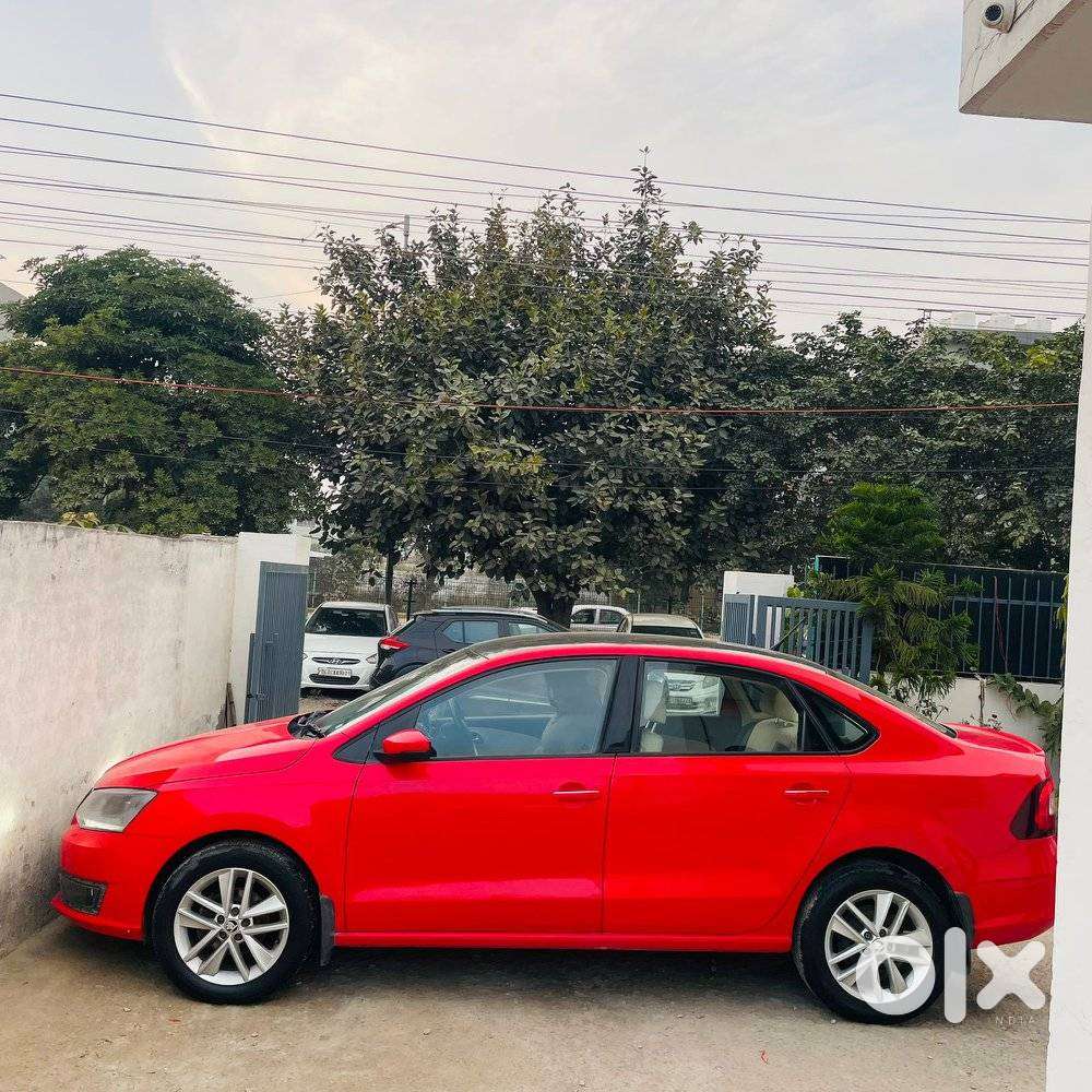 Skoda Rapid 1.6 Mpi Mt Elegance Plus, 2017, Petrol