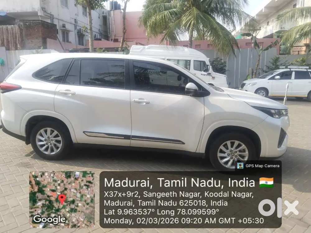 Toyota Innova Hycross 2024