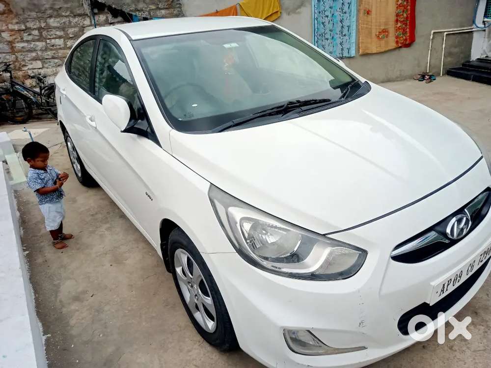 Hyundai Verna 2011 Petrol Well Maintained