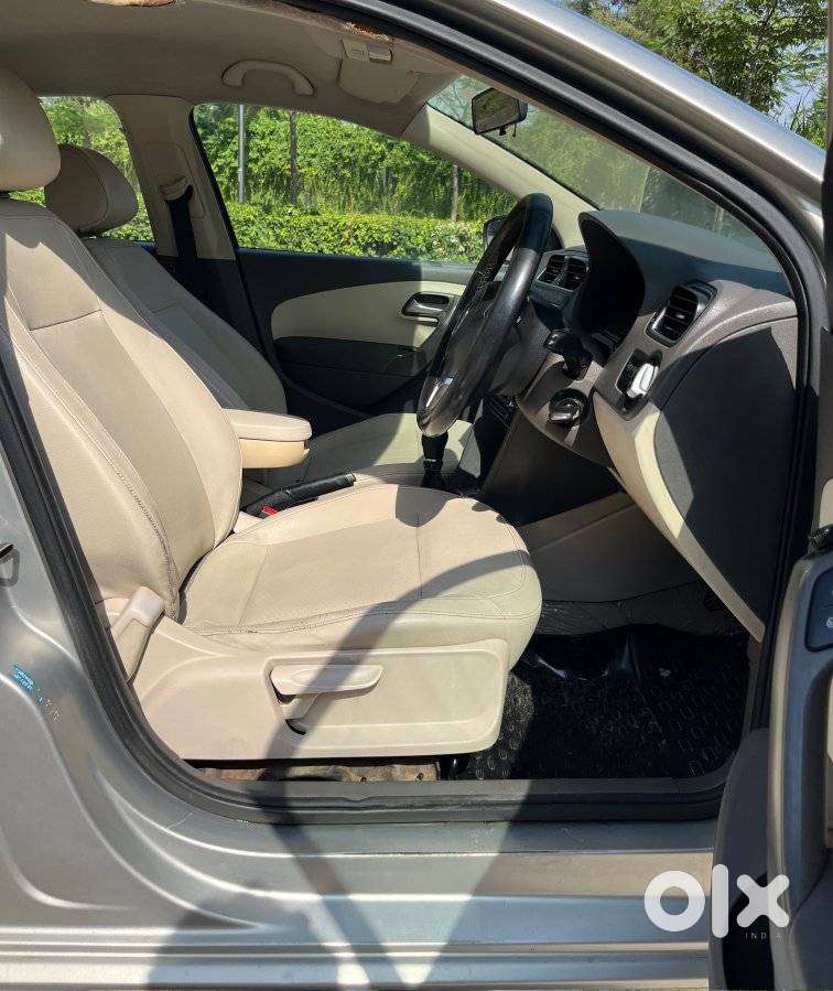 Volkswagen Vento Petrol Highline, 2013, Petrol