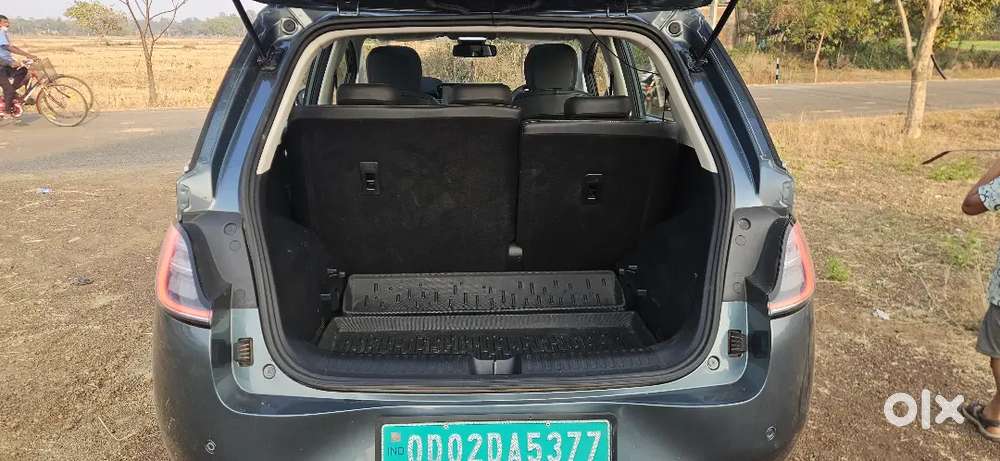 Mg Windsor Ev Essence 2025
