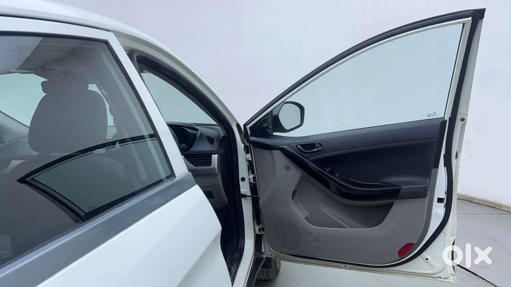 Tata Nexon 1.2 Revotron Xm, 2018, Petrol