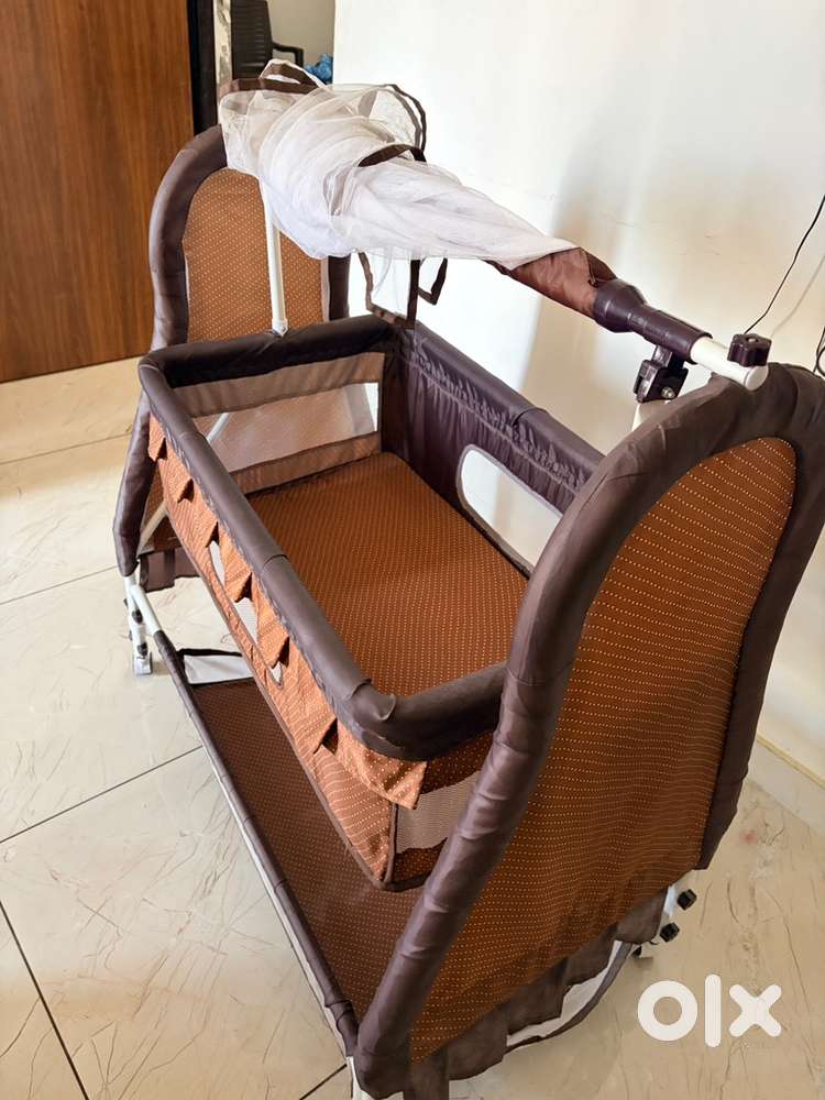 Baby Paalana Jhula new condition