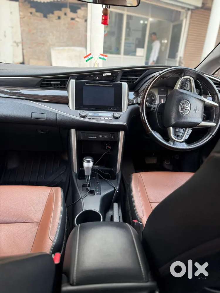 Toyota Innova Crysta