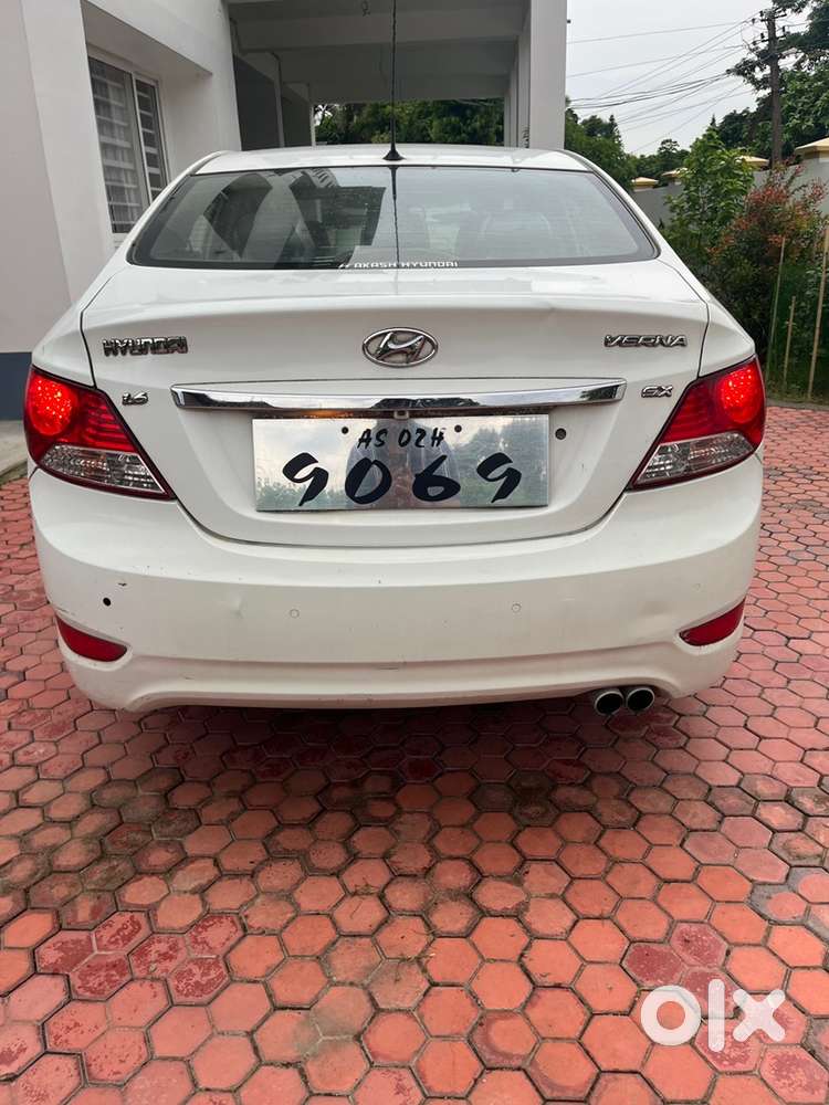 Hyundai Fluidic Verna 2012