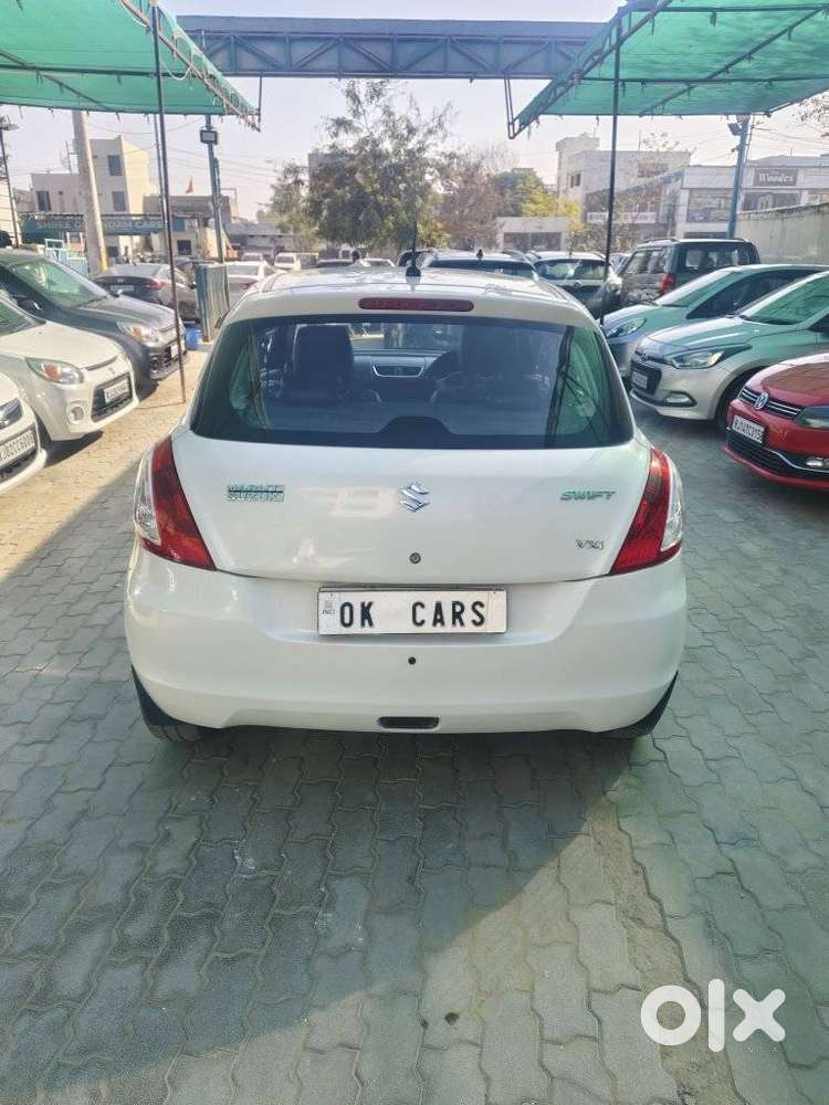 Maruti Suzuki Swift Vxi + Manual, 2014, Petrol